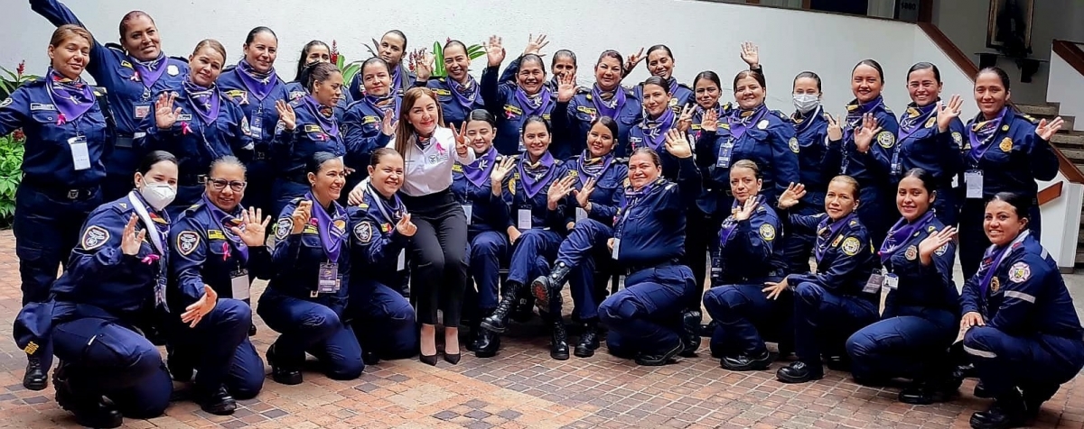 Encuentro Guardianes de la Vida, bomberas sin fronteras