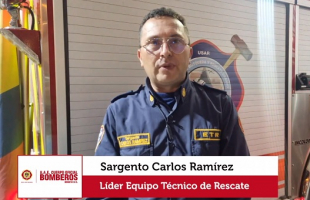 Bombero líder del equipo de rescate 