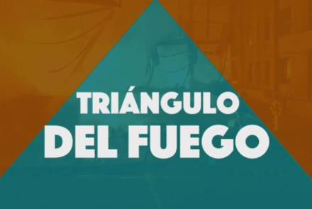 imagen con texto escrito triángulo del fuego